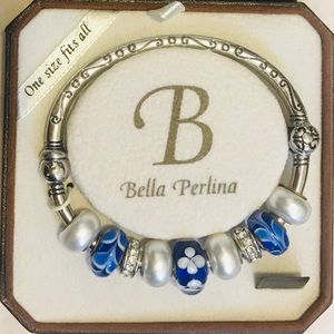 NWT! BELLA PERLINA Bangle Charm Bracelet